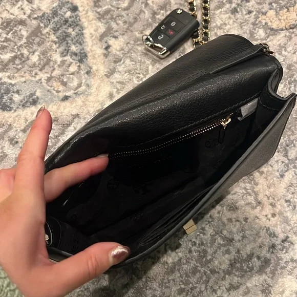 Tory Burch Crossbody Bag in Black!🖤 - Picture 3 of 5